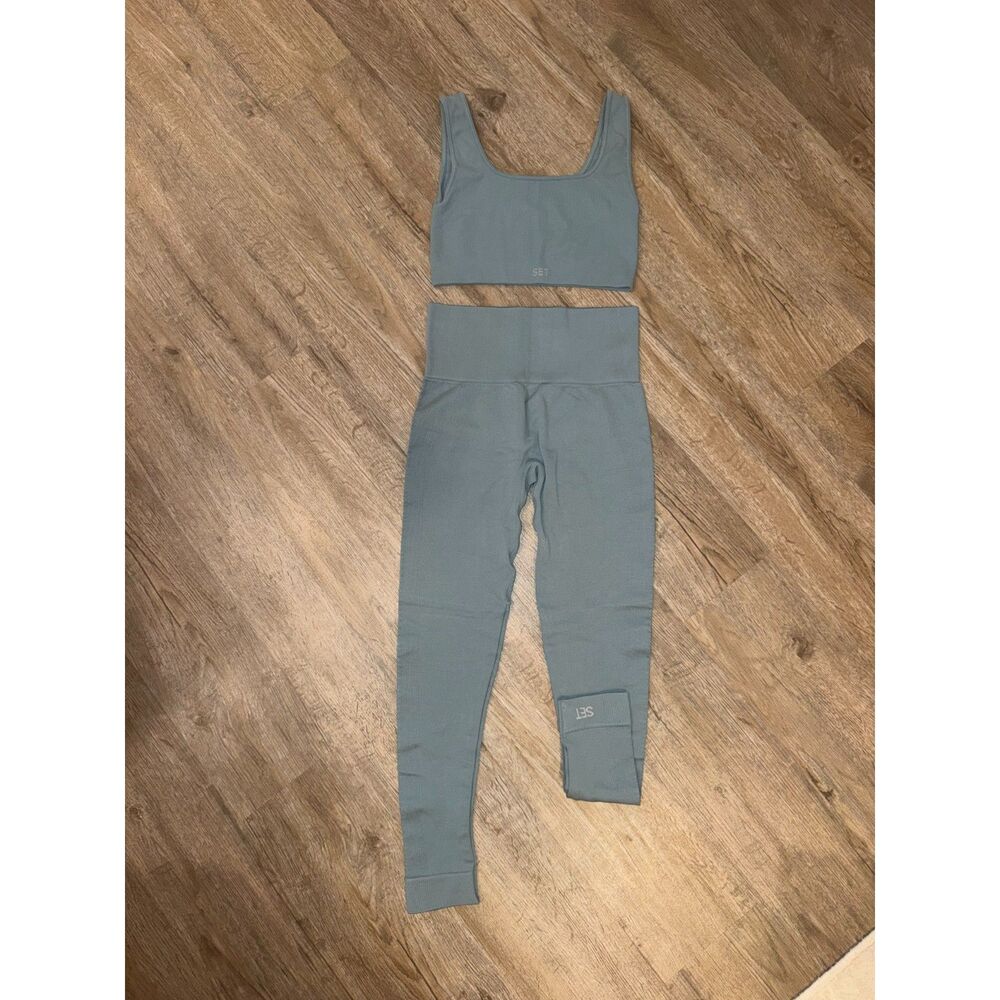 Set active bra and legging set size small